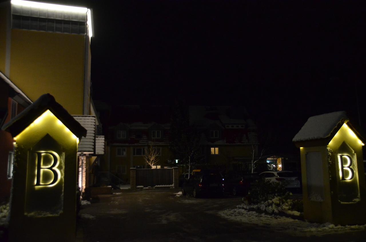 Hotel Bergwirt Herrieden Exterior photo